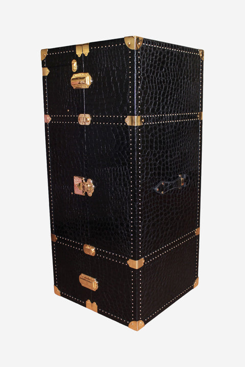 Royal Clothes Case